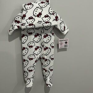 Hello kitty newborn sleeper and hat set